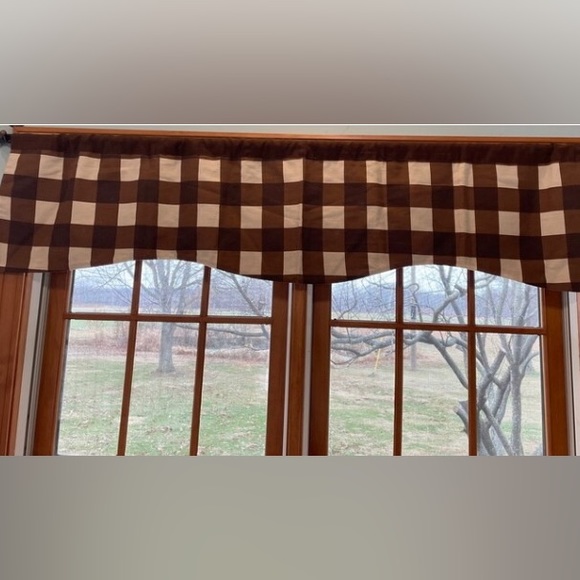 Window Valance - Picture 6 of 6
